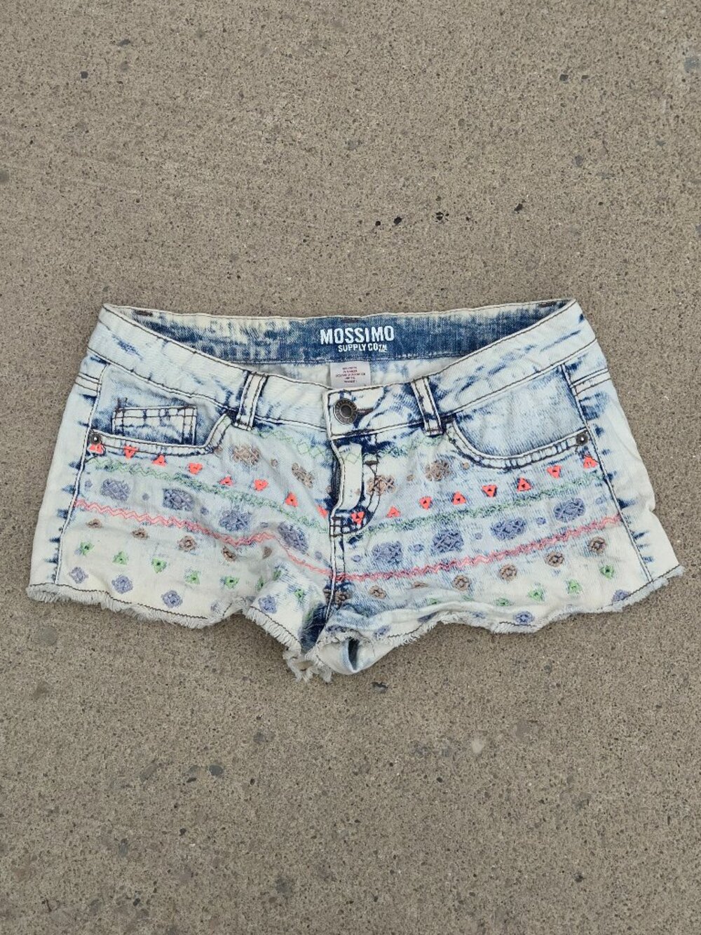 ​Mossimo Supply Co. Boho Embroidered Acid Wash Cut-Off Denim Shorts - Size 5